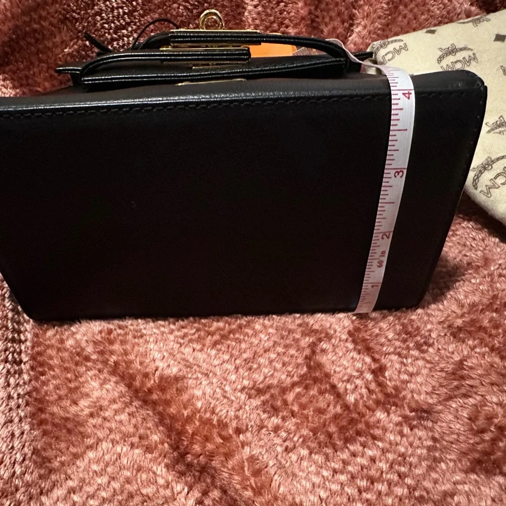 MCM Mini Heritage Satchel | Vintage | Black | Gold | Top Handle | Kelly - Picture 16 of 16